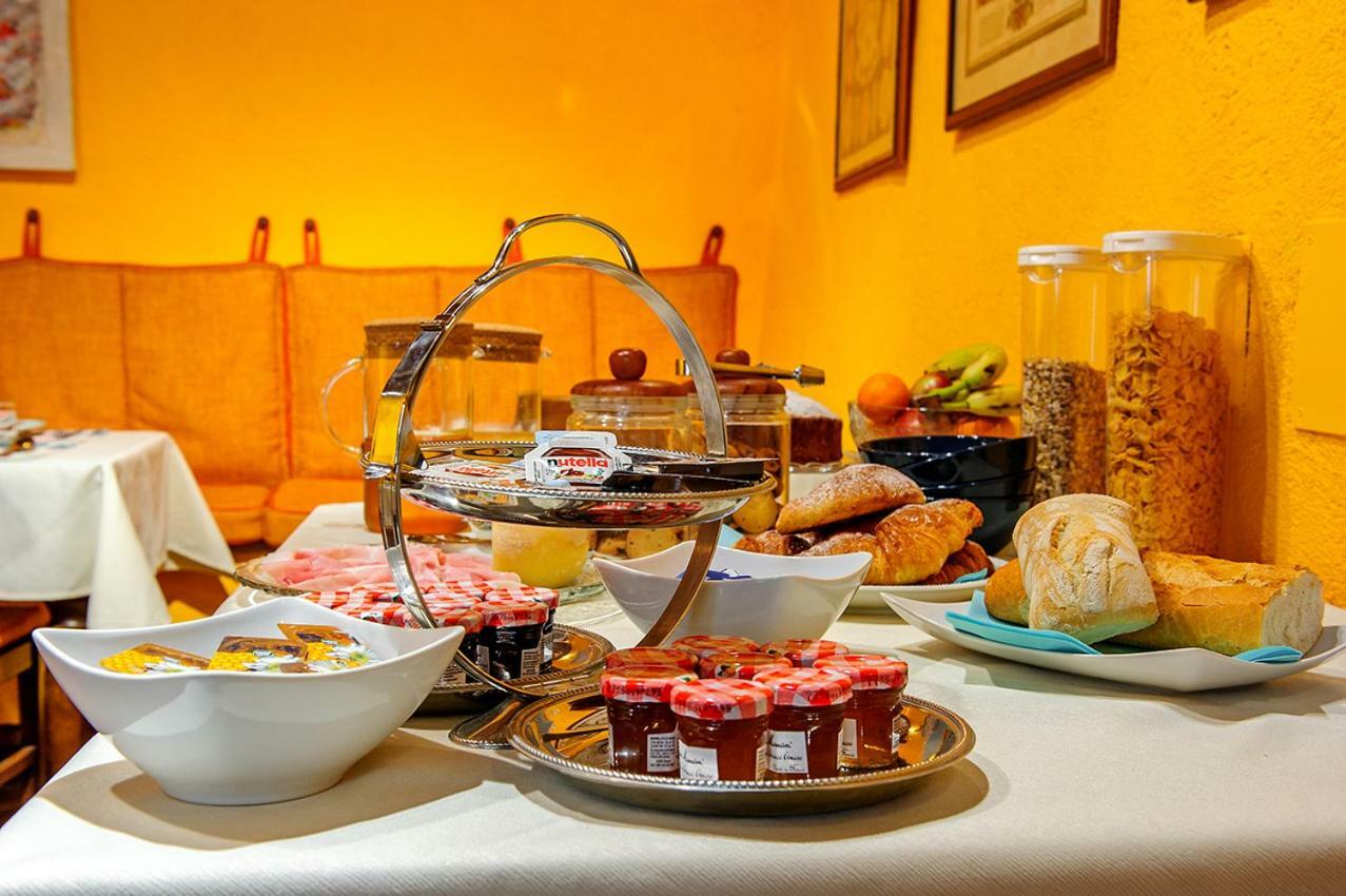 La Locanda Di Montisi B&B 特雷宽达 外观 照片